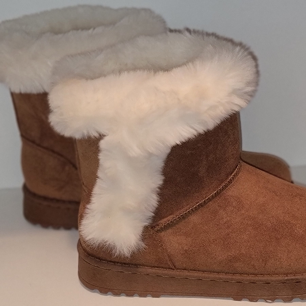 Brand new Ugg style boots
